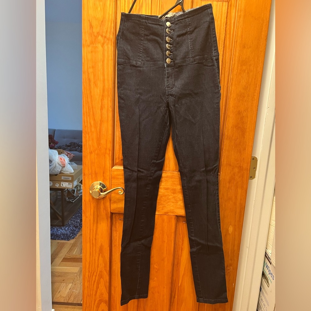 Lolo Jeans